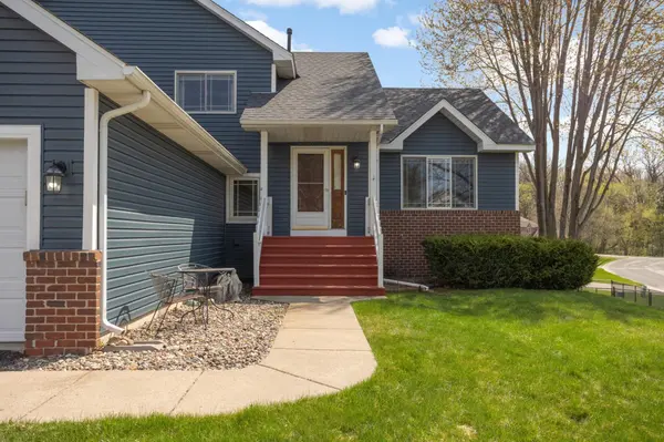 7330 Bancroft WAY, Inver Grove Heights, MN 55077