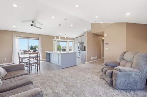 16961 Simpkins CIR SW, Prior Lake, MN 55372