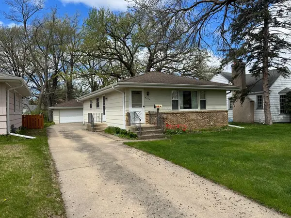 4104 Alabama AVE S, Saint Louis Park, MN 55416