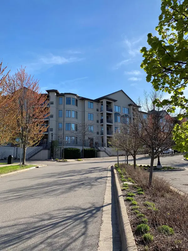 5275 Grandview SQ #3310, Edina, MN 55436