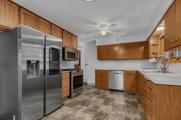 615 5th AVE SW, Hutchinson, MN 55350
