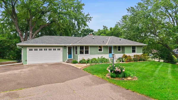 5117 Prescott DR, Minnetonka, MN 55345