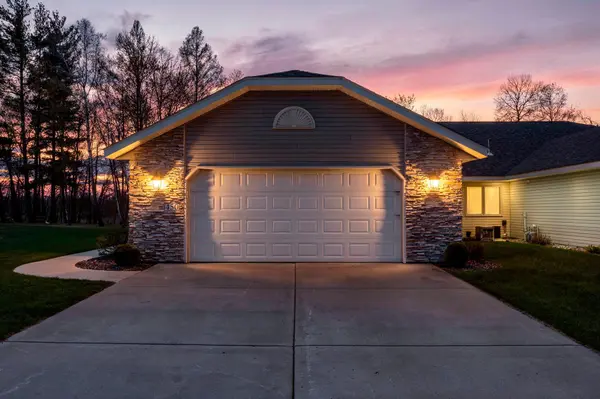 450 Deer PATH, Osceola, WI 54020