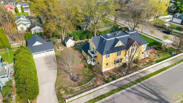 620 Pine ST W, Stillwater, MN 55082