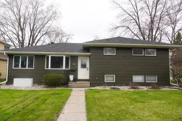 402 Morrison ST, West Fargo, ND 58078