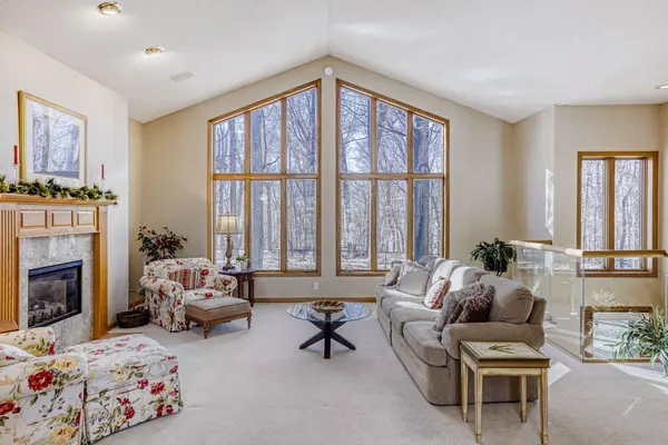 7945 Ranchview LN N, Maple Grove, MN 55311