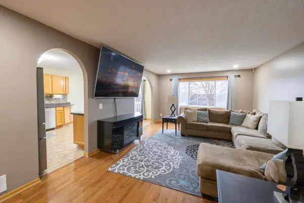 2016 84th AVE N, Brooklyn Park, MN 55444
