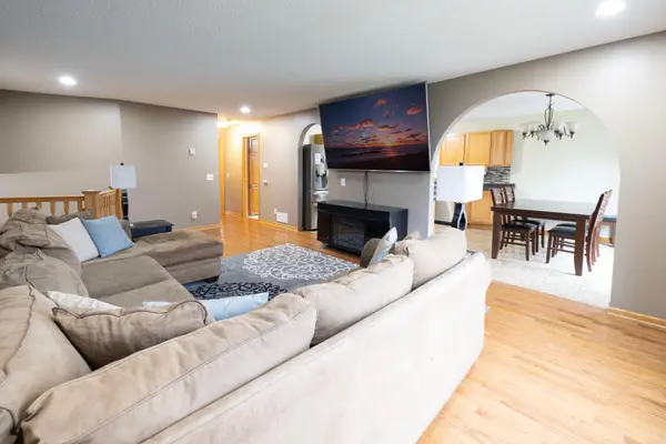 2016 84th AVE N, Brooklyn Park, MN 55444