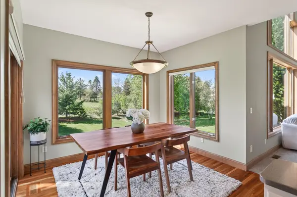 16225 49th PL N, Plymouth, MN 55446