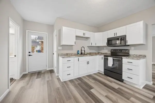 615 Getty ST S, Sauk Centre, MN 56378