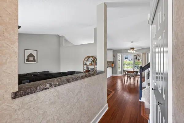 9510 Parkside TRL, Champlin, MN 55316