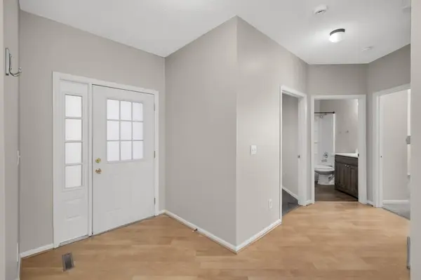 11707 Langford CIR, Burnsville, MN 55337