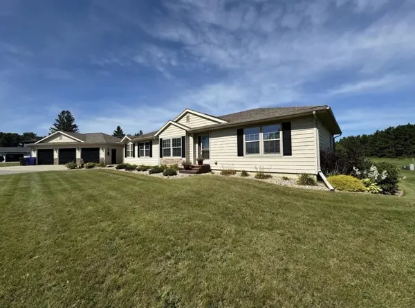 1994 Longview DR, Detroit Lakes, MN 56501