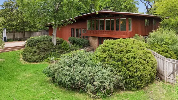 2211 Hill LN S, Saint Louis Park, MN 55416