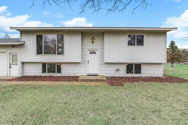 8662 Darlington AVE NE, Monticello, MN 55362