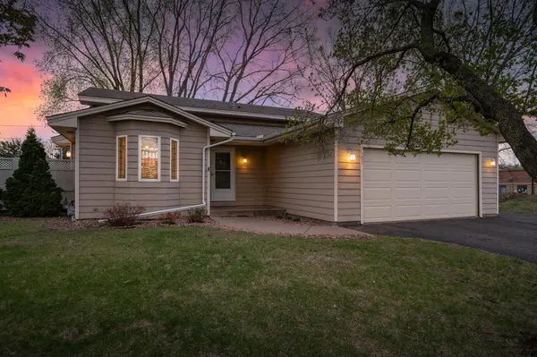 7505 Edgewood DR, Mounds View, MN 55112