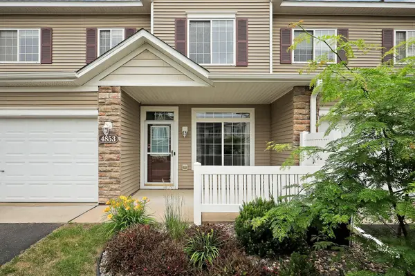 4853 Bisset LN, Inver Grove Heights, MN 55076