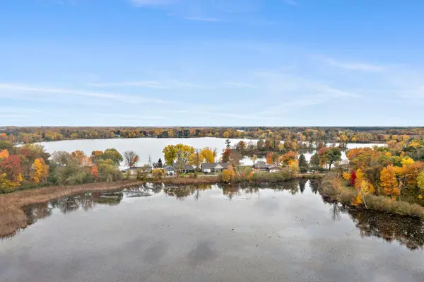2697 Davis ST S, Cambridge, MN 55008