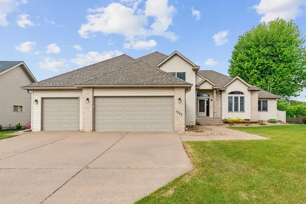1393 Jefferson ST, Hastings, MN 55033