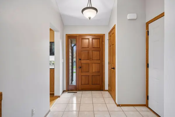 6328 Glacier LN N, Maple Grove, MN 55311