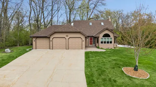 6328 Glacier LN N, Maple Grove, MN 55311