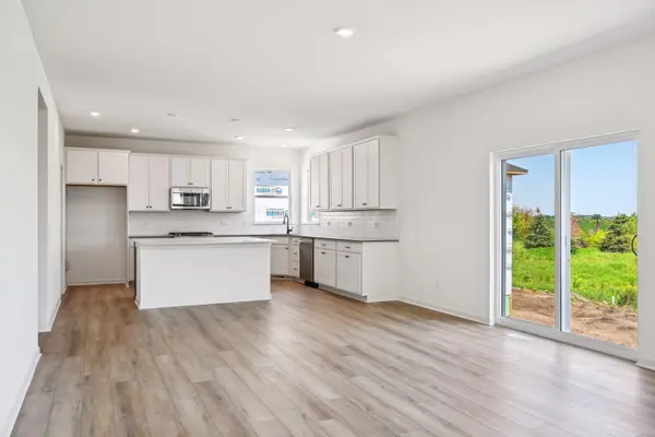 3067 Trinity Dr, Shakopee, MN 55379