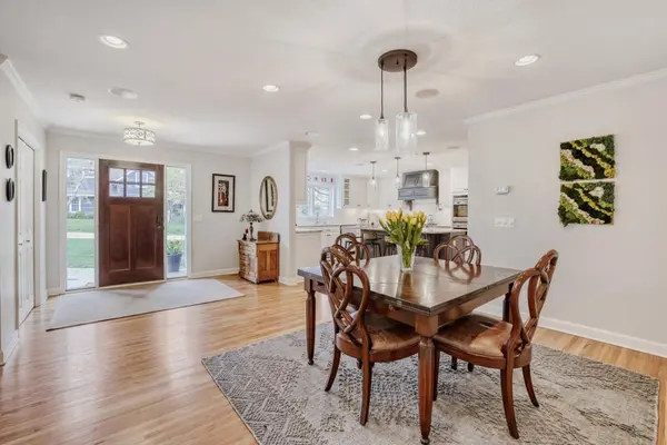 65 Interlachen LN, Excelsior, MN 55331