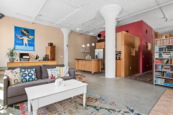 225 9th ST E #109, Saint Paul, MN 55101