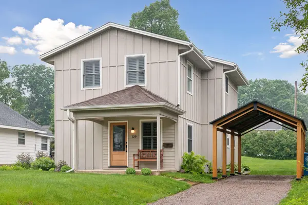 129 Chicago AVE N, Wayzata, MN 55391