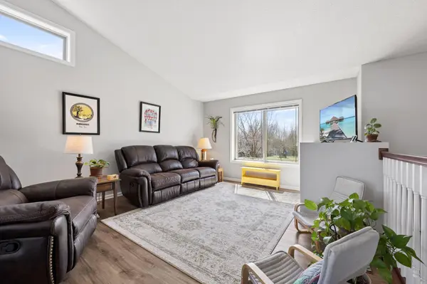 40251 Golden WAY, North Branch, MN 55056