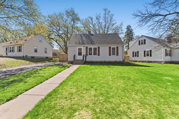 1988 Memory LN, North Saint Paul, MN 55109