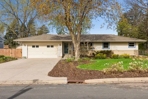 3433 Churchill ST, Shoreview, MN 55126