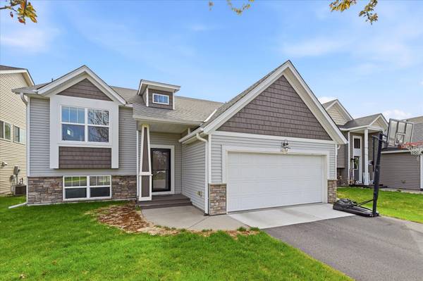 16197 Unity ST NW, Andover, MN 55304