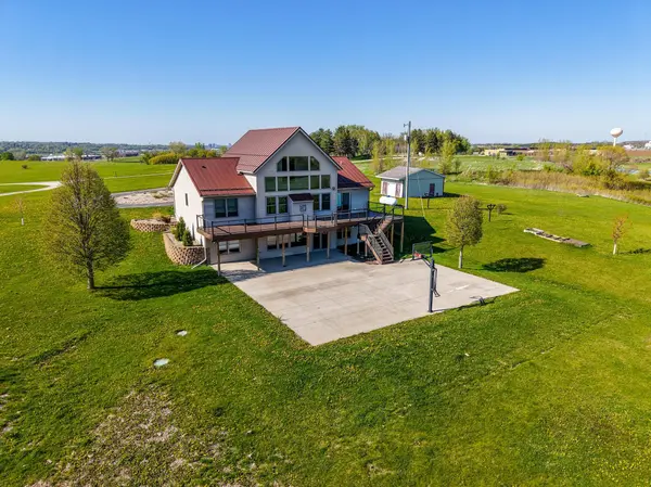 5320 Saint Bridgets RD SE, Rochester, MN 55904