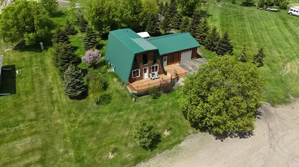 201 North Shore LN, Devils Lake, ND 58301