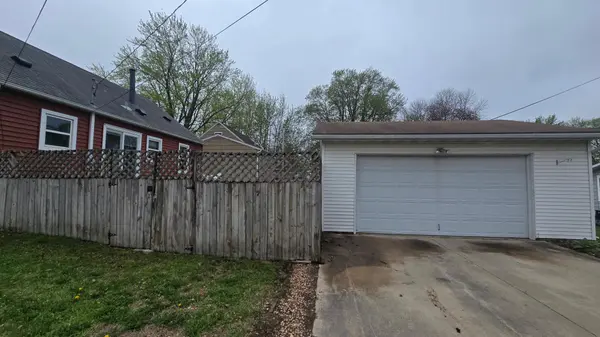 1302 W Clark ST, Albert Lea, MN 56007