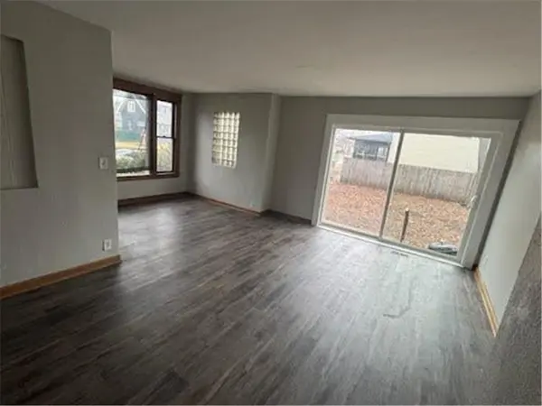 216 5th AVE S, South Saint Paul, MN 55075