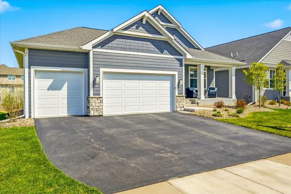 4902 127th CIR NE, Blaine, MN 55449