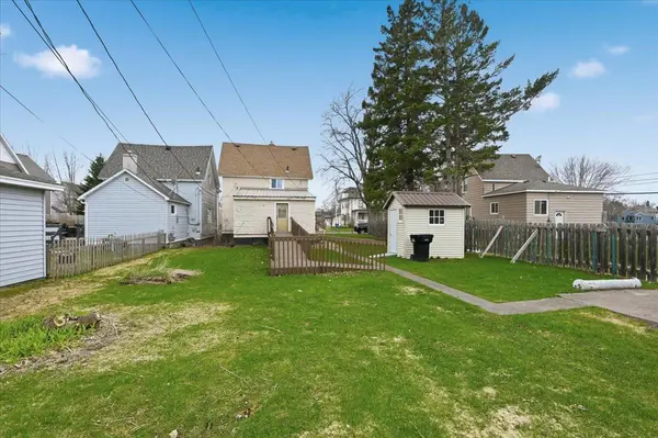 5820 John AVE, Superior, WI 54880