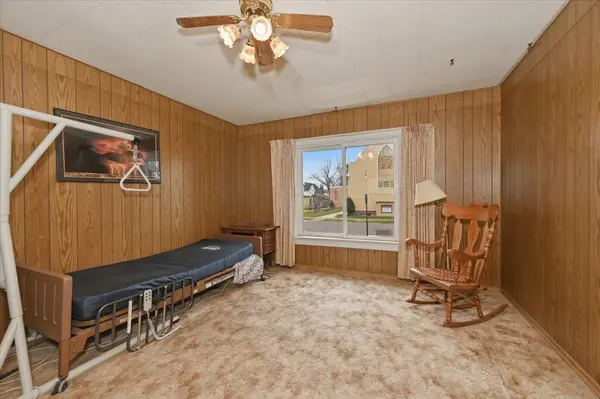 5820 John AVE, Superior, WI 54880