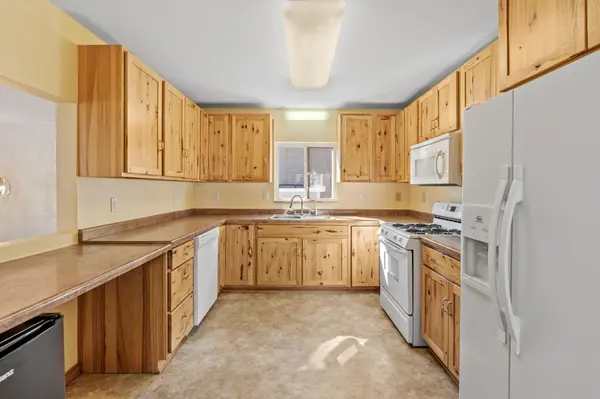 1026 Summit AVE, South Saint Paul, MN 55075
