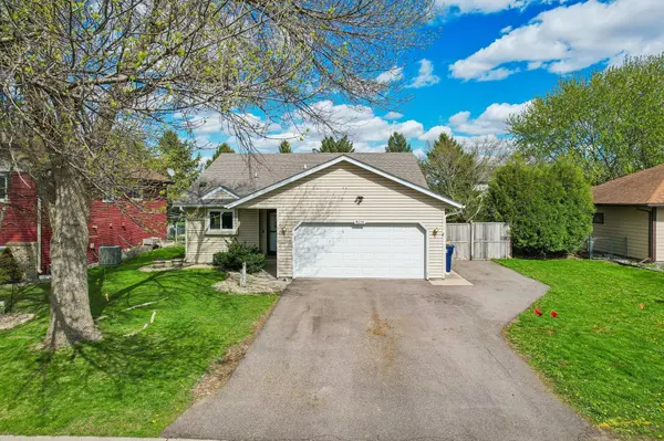 18226 Echo DR, Farmington, MN 55024