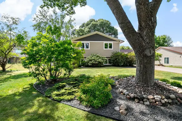 11958 Crane ST NW, Coon Rapids, MN 55448