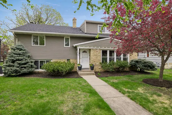 1939 Munster AVE, Saint Paul, MN 55116
