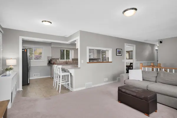 2600 E 121st ST, Burnsville, MN 55337