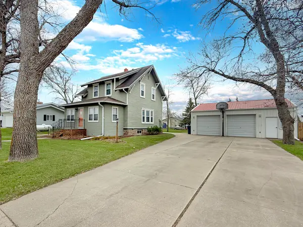 701 E Caledonia AVE, Hillsboro, ND 58045