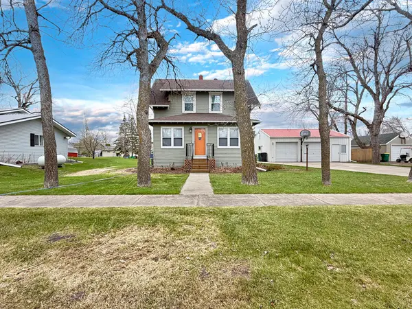 701 E Caledonia AVE, Hillsboro, ND 58045