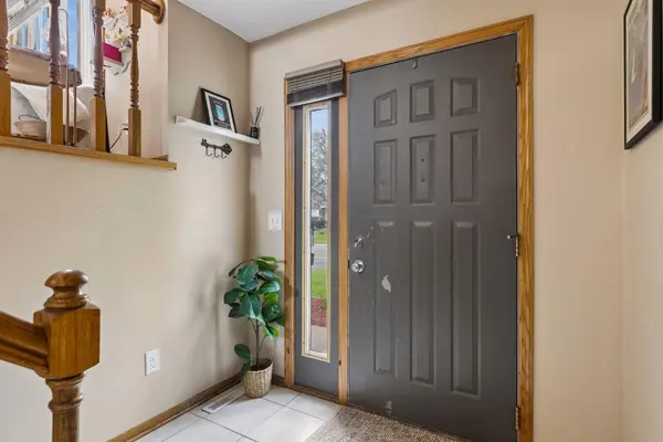 9875 Hamline AVE N, Circle Pines, MN 55014