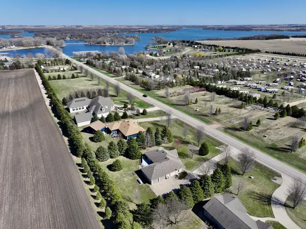 58 Valhalla RD, Slayton, MN 56172