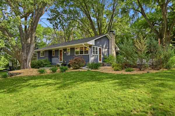 16421 Norwood LN, Minnetonka, MN 55345